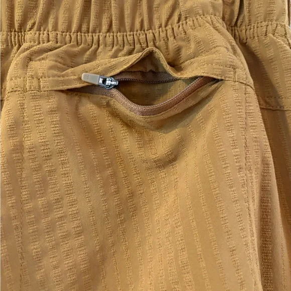 Title Nine Mustard Staycation Cropped Elastic Waist Pants Size M - Picture 5 of 12